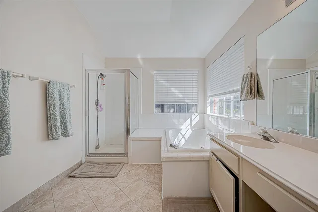 $2,000 | 7030 River Garden Drive, Houston, TX 77095