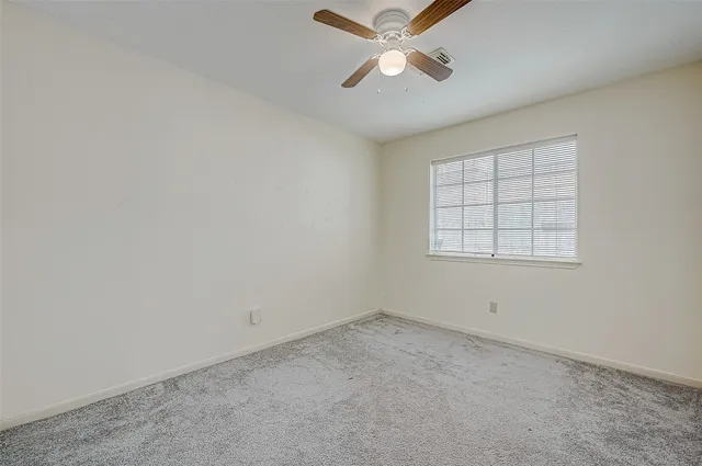 $2,000 | 7030 River Garden Drive, Houston, TX 77095