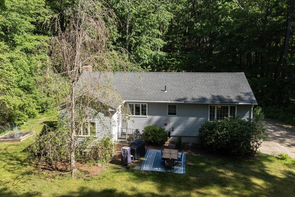 52 McGilpin Road Sturbridge, MA 01566 - Photo 6 of 36 Gallery Image 6