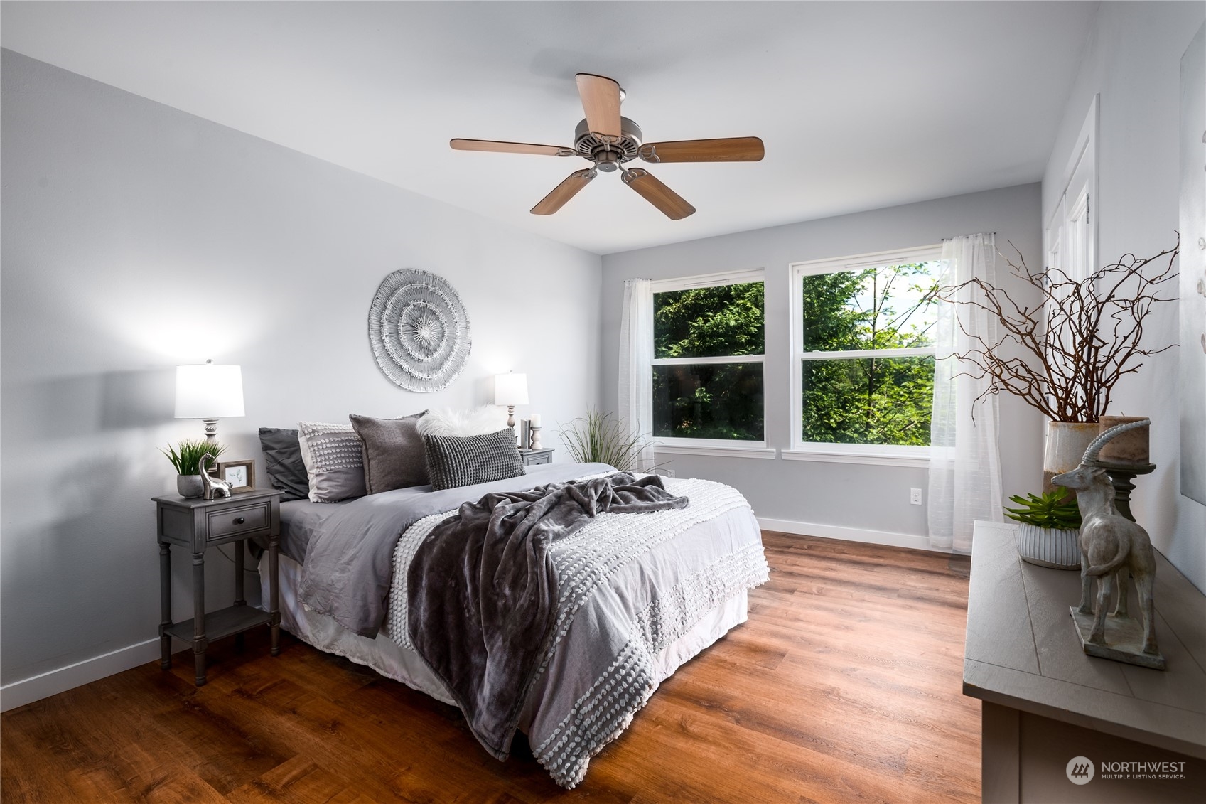 5701 Lerch Road Snohomish, WA 98290 - Photo 17 of 34 a bedroom with bed and a large window