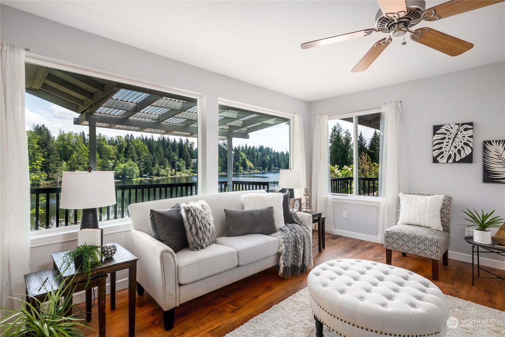 5701 Lerch Road Snohomish, WA 98290 - Photo 6 of 34 a living room with furniture and a large window