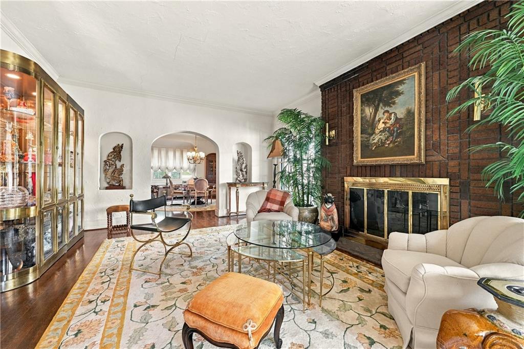 940 Washington Road Pittsburgh, PA 15228 - Photo 8 of 48 Gallery Image 8