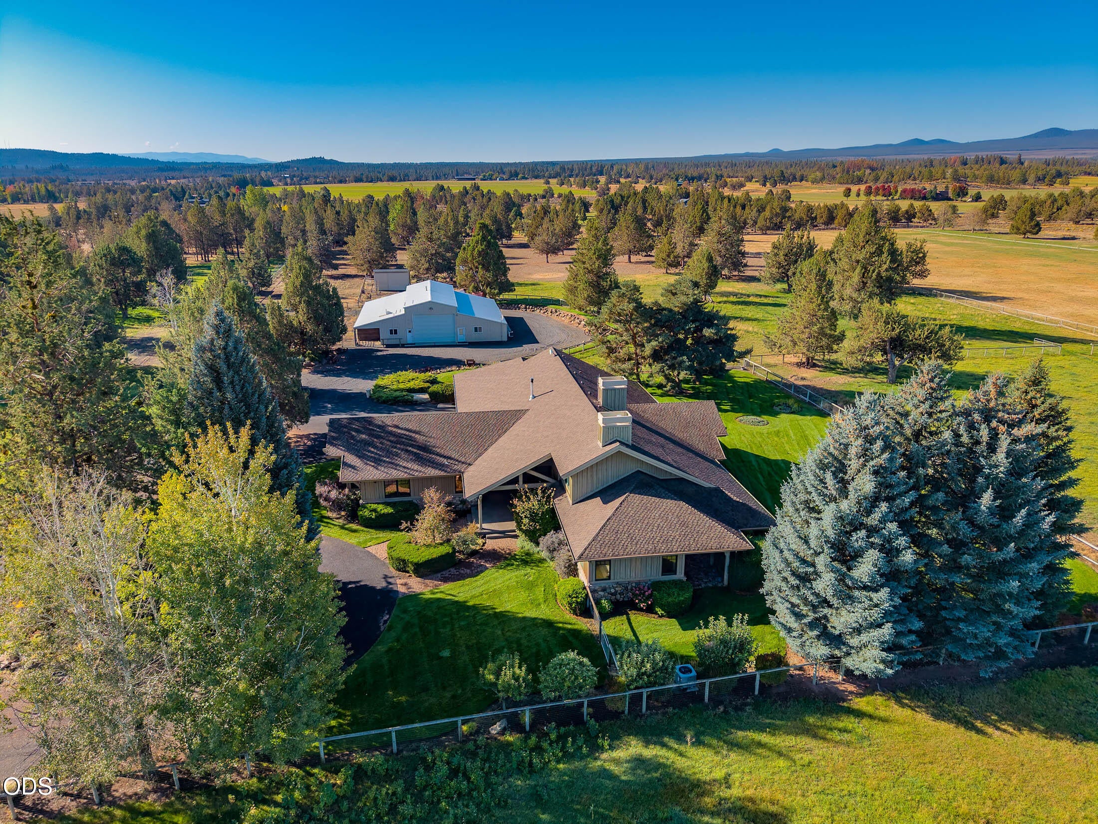 18975 Pinehurst Road Bend, OR 97703 - Photo 56 of 80 Gallery Image 56