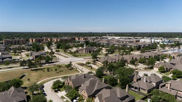 $469,000 | 2826 Delmar Terrace Drive, Spring, TX 77386