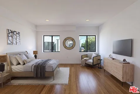 $1,995,000 | 742 Brooks Avenue, Los Angeles, CA 90291