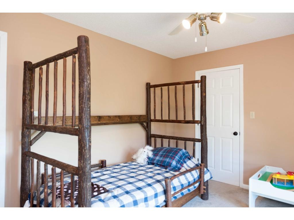 1715 Colonial Ridge Road Johnson City, TN 37604 - Photo 14 of 24 Bedroom 2