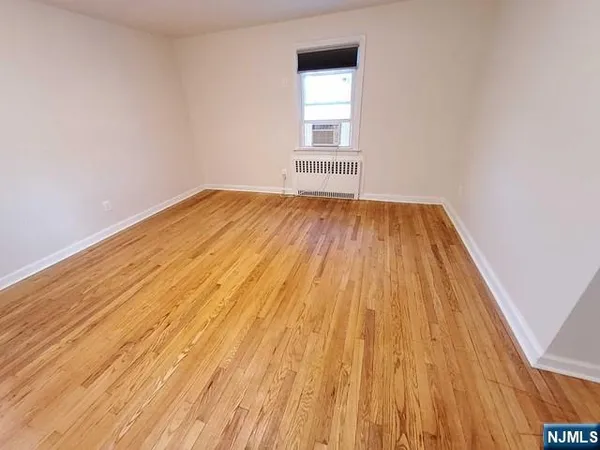 $3,200 | 1268 Anderson Avenue, Unit 2, Fort Lee, NJ 07024
