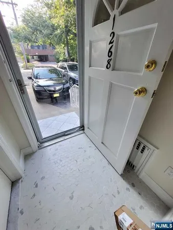 $3,200 | 1268 Anderson Avenue, Unit 2, Fort Lee, NJ 07024