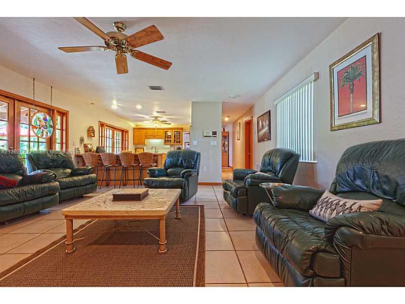 1710 Egret Road Homestead, FL 33035 - Photo 12 of 22 Exterior Front