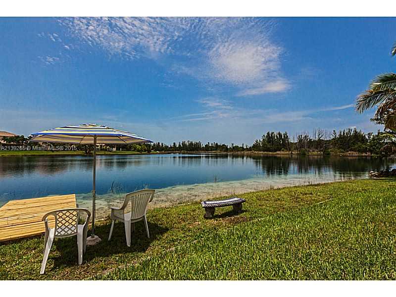 1710 Egret Road Homestead, FL 33035 - Photo 6 of 22 Exterior Front