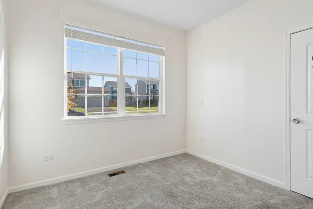 $450,000 | 998 Garnet Lane, Montgomery, IL 60538