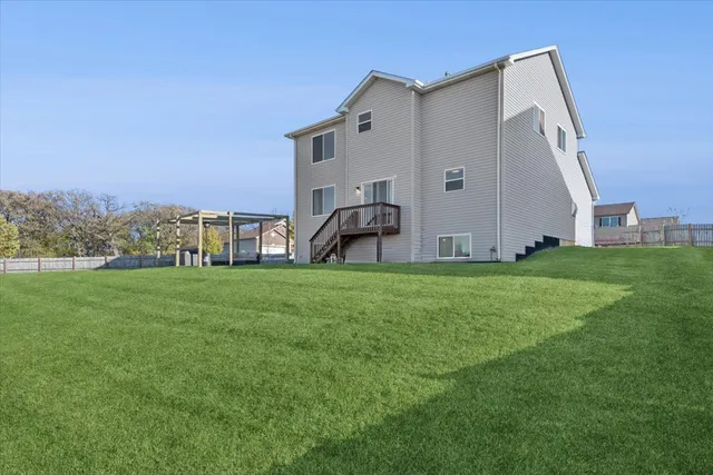 $450,000 | 998 Garnet Lane, Montgomery, IL 60538