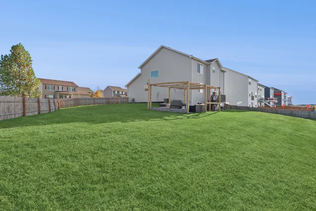 $450,000 | 998 Garnet Lane, Montgomery, IL 60538