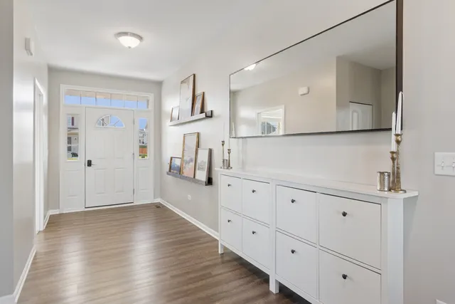 $450,000 | 998 Garnet Lane, Montgomery, IL 60538