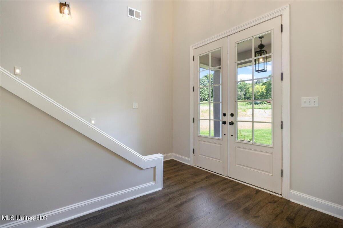 2092 Slocum Road Hernando, MS 38632 - Photo 6 of 41 Double-Door Entry