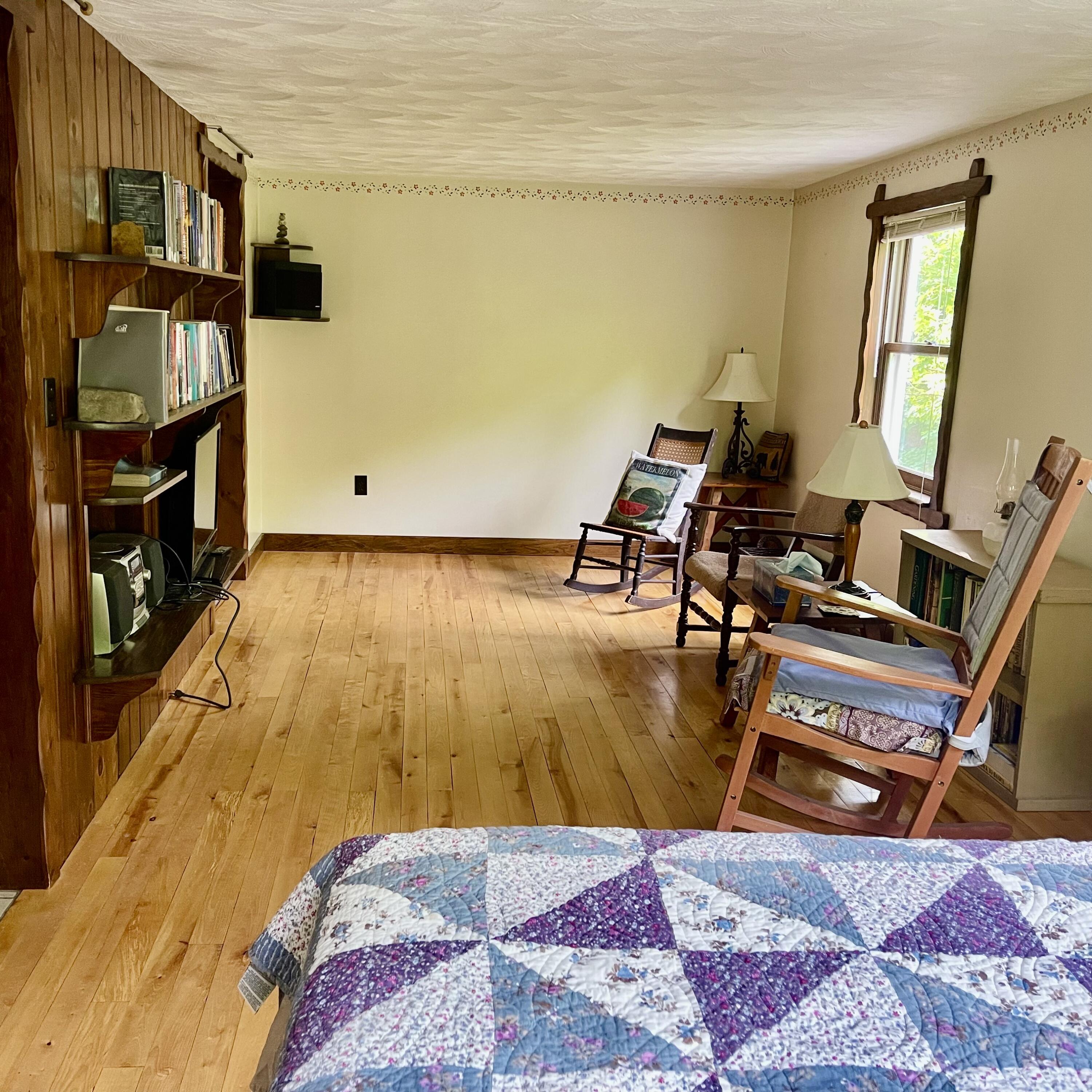 128 Hill Road Athens, ME 04912 - Photo 18 of 39 Living Room / Spare Room (2)