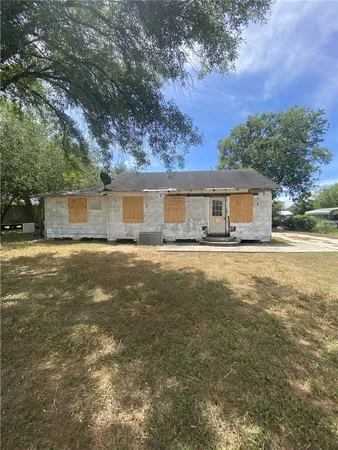 $25,000 | 629 Southwest 7th Street, Premont, TX 78375