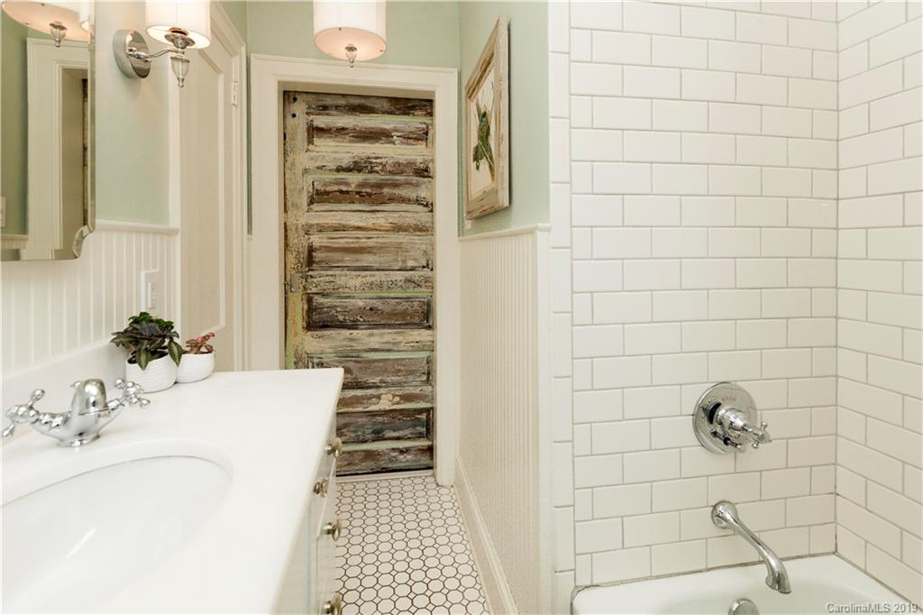 1806 Club Road Charlotte, NC 28205 - Photo 8 of 34 Gallery Image 8