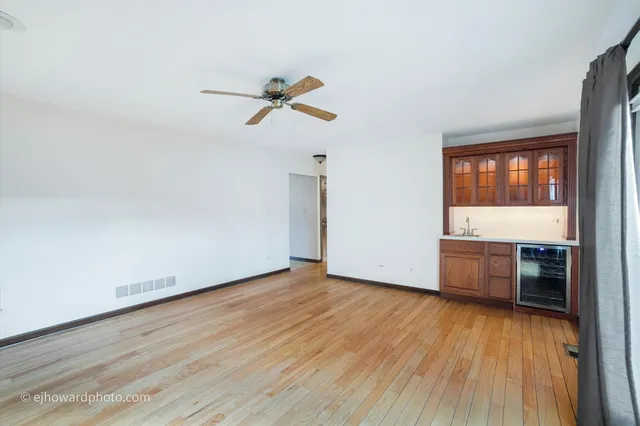 $639,900 | 6142 Ivy Drive, Lisle, IL 60532