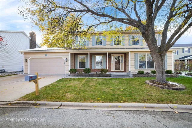 $639,900 | 6142 Ivy Drive, Lisle, IL 60532