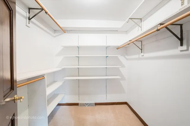 $639,900 | 6142 Ivy Drive, Lisle, IL 60532