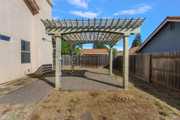 $650,000 | 237 Sungate Court, Vacaville, CA 95688