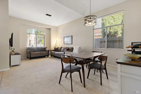 $650,000 | 237 Sungate Court, Vacaville, CA 95688