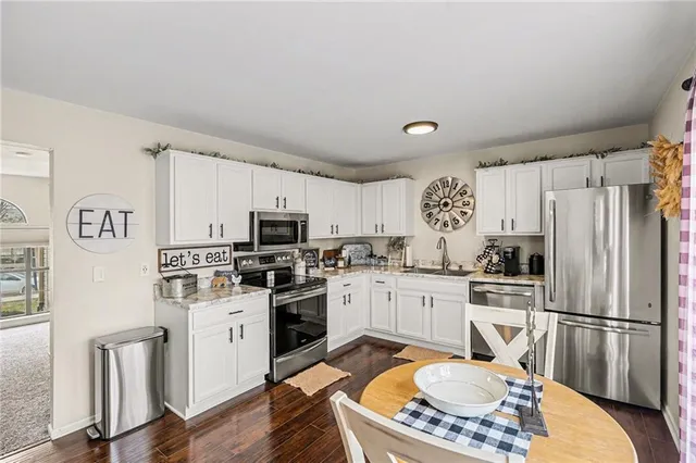 $202,000 | 150 Stonebridge Lane, Smithville, MO 64089