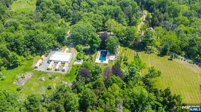 $2,900,000 | 62 Mt Pleasant Road, Columbia, NJ 07832