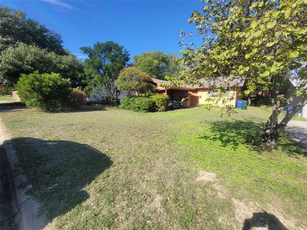 $1,750 | 1410 Valleyridge Drive, Unit A, Austin, TX 78704