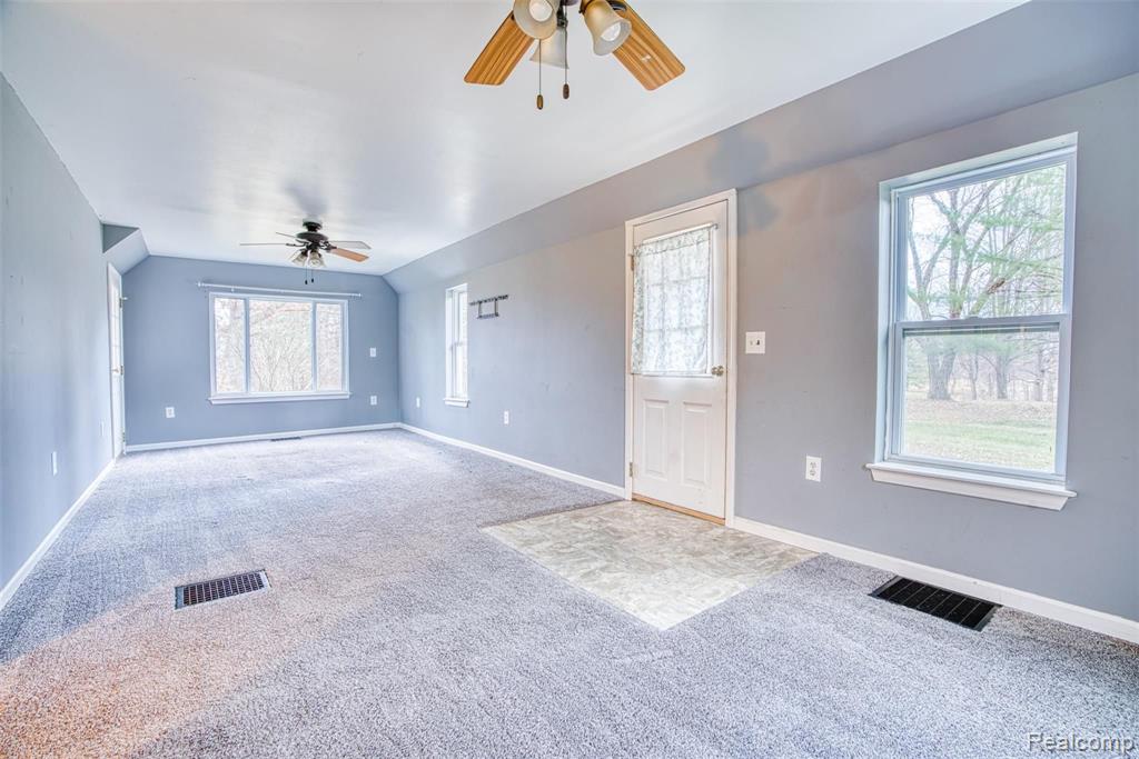 11405 Judd Road Fowlerville, MI 48836 - Photo 3 of 24