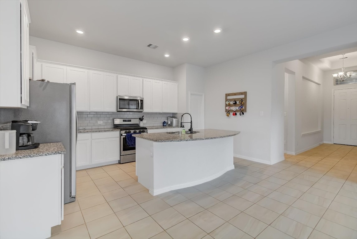 3334 Tug Way Baytown, TX 77523 - Photo 14 of 35