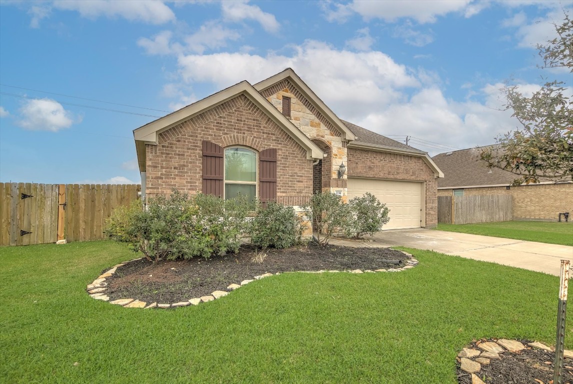 3334 Tug Way Baytown, TX 77523 - Photo 5 of 35