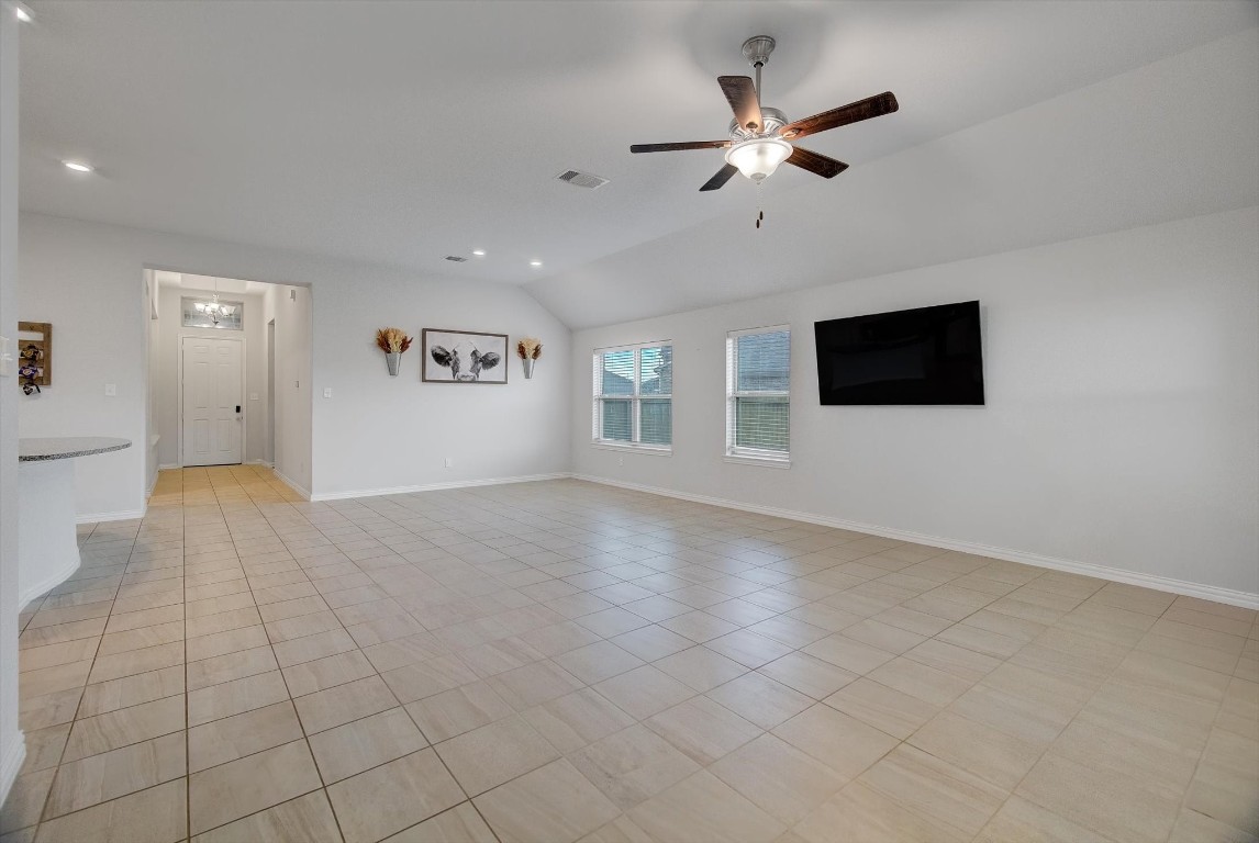 3334 Tug Way Baytown, TX 77523 - Photo 7 of 35