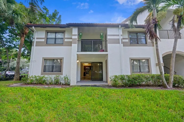 $1,875 | 510 South Park Road, Unit 3510, Hollywood, FL 33021