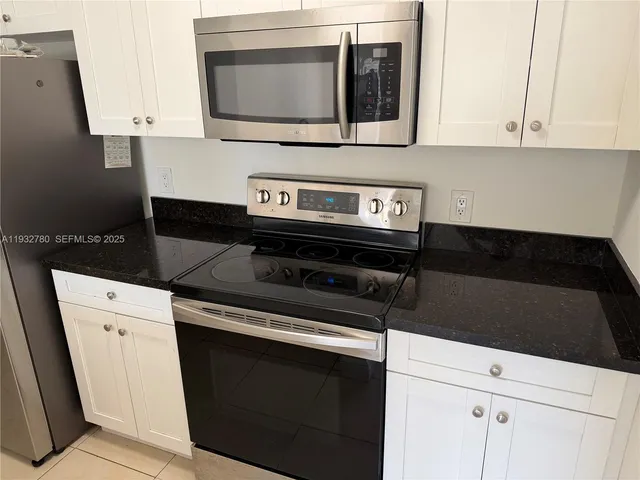 $1,875 | 510 South Park Road, Unit 3510, Hollywood, FL 33021