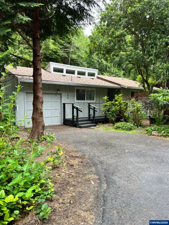 $489,000 | 190 Southwest The Pines Drive, Depoe Bay, OR 97341
