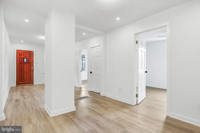 $299,999 | 124 Washington Avenue, Upper Chichester, PA 19014