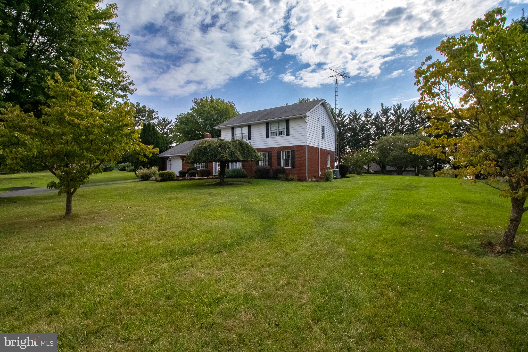 2912 Ridge Road South Martinsburg, WV 25403 - Photo 2 of 57 Gallery Image 2