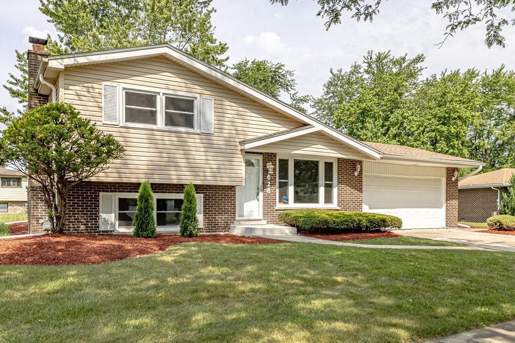 626 Willow Road Matteson, IL 60443 - Photo 1 of 22