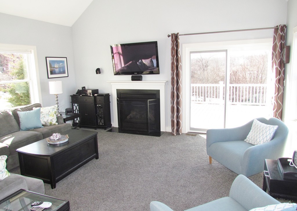 85 Edward Foster Road Scituate, MA 02066 - Photo 12 of 30 Gallery Image 12