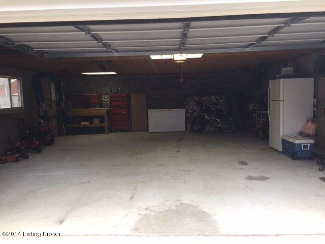 10612 Torrington Road Louisville, KY 40272 - Photo 20 of 25 IMG_1039