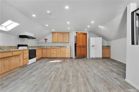 $850,000 | 13633 Summit Valley Road, Hesperia, CA 92345