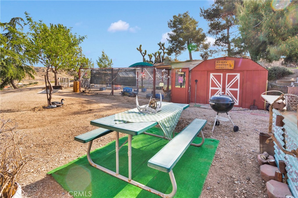 13633 Summit Valley Road Hesperia, CA 92345 - Photo 29 of 60