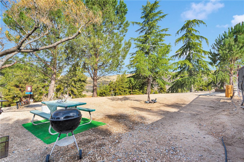 13633 Summit Valley Road Hesperia, CA 92345 - Photo 30 of 60