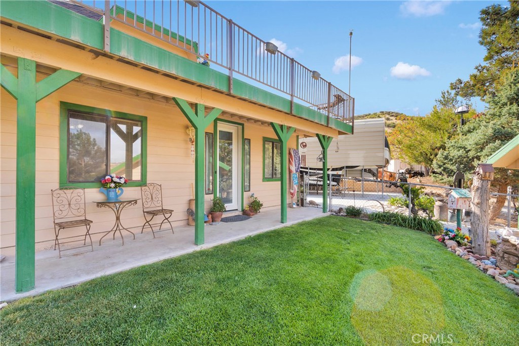 13633 Summit Valley Road Hesperia, CA 92345 - Photo 3 of 60