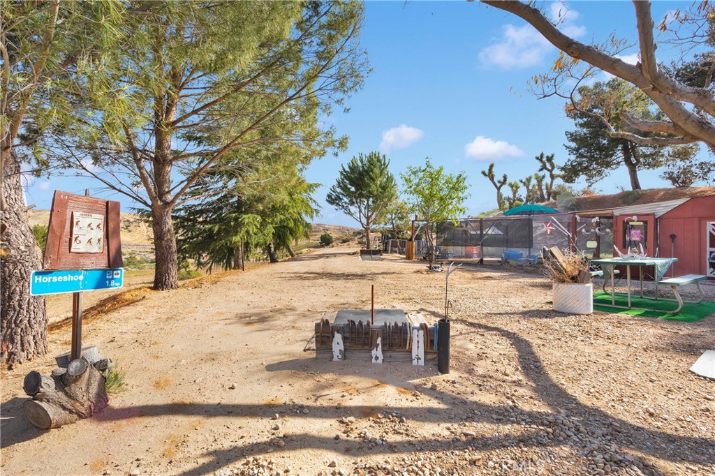 13633 Summit Valley Road Hesperia, CA 92345 - Photo 33 of 60