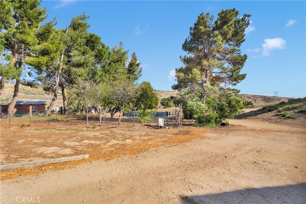13633 Summit Valley Road Hesperia, CA 92345 - Photo 35 of 60