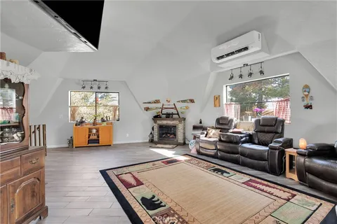 $815,000 | 13633 Summit Valley Road, Hesperia, CA 92345