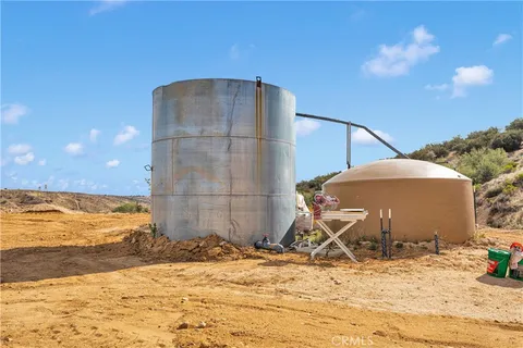 $850,000 | 13633 Summit Valley Road, Hesperia, CA 92345